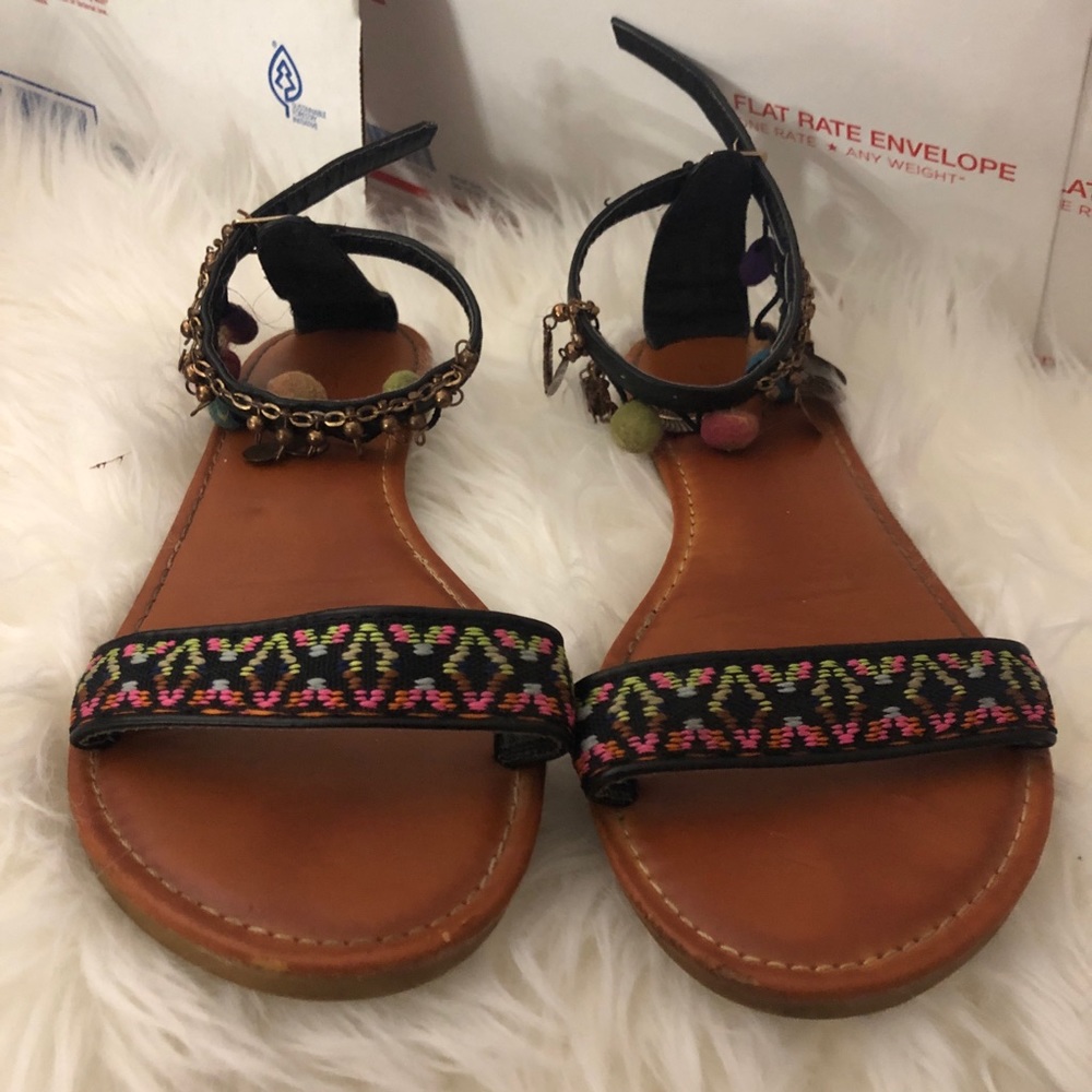 Sandals - Picture 8 of 8